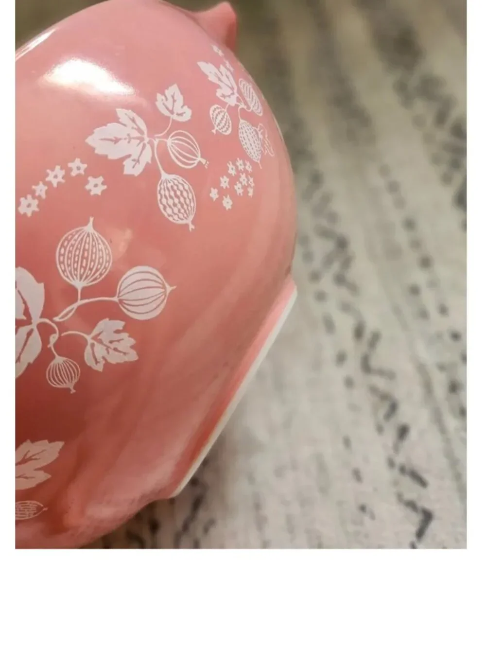 Pyrex pink Gooseberry 444